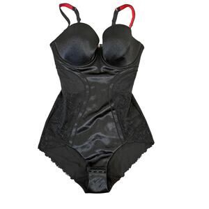 Scandal Lingerie Sized: 34D Sexy Body Underwire NWOT